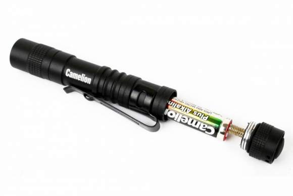 Ручной светодиодный фонарь на батарейках. Дистанция освещения 150 м. 3 режима работы. Camelion LED51516 (12916) Ручной светодиодный фонарь на батарейках. Дистанция освещения 150 м. 3 режима работы. Camelion LED51516 (12916)