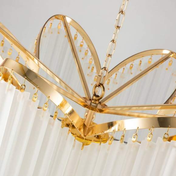 Подвесная люстра с лампочками Favourite Nubes 2966-7P+Lamps E14 Свеча Подвесная люстра с лампочками Favourite Nubes 2966-7P+Lamps E14 Свеча