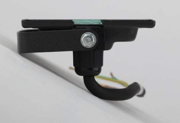 Прожектор ЭРА LPR-041-1-65K-020 20Вт 1400Лм 6500К Б0043574 Прожектор ЭРА LPR-041-1-65K-020 20Вт 1400Лм 6500К Б0043574