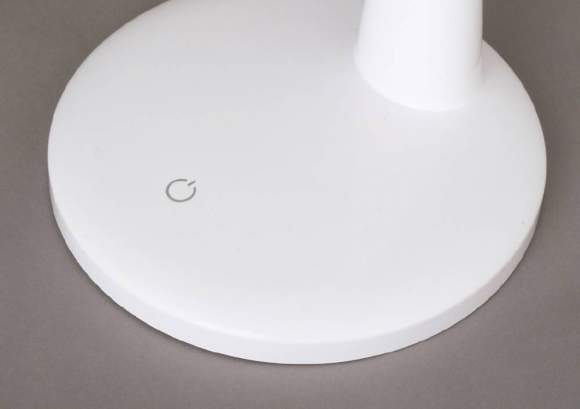 KD-790 C01 Настольный светильник с лупой Camelion 12484 KD-790 C01 Настольный светильник с лупой Camelion 12484