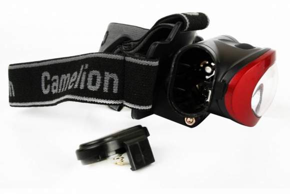 Светодиодный налобный фонарь на батарейках. Дистанция освещения 30м. Поворотный корпус. Camelion LED5382 (13366)