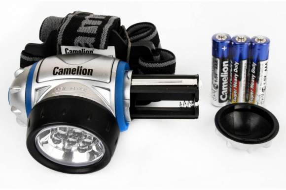 Налобный светодиодный фонарь на батарейках. Дистанция освещения - 20 м. Поворотный корпус. 3 режима работы. Camelion LED5310-7F3 (7534)