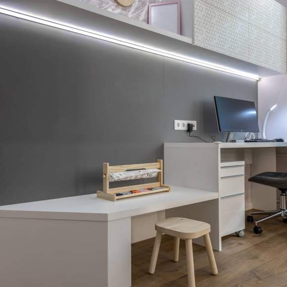 5м. Светодиодная лента теплого цвета 5050, 3300К, 14,4W, 60LED/m, IP65 Elektrostandard (a027841) 5м. Светодиодная лента теплого цвета 5050, 3300К, 14,4W, 60LED/m, IP65 Elektrostandard (a027841)