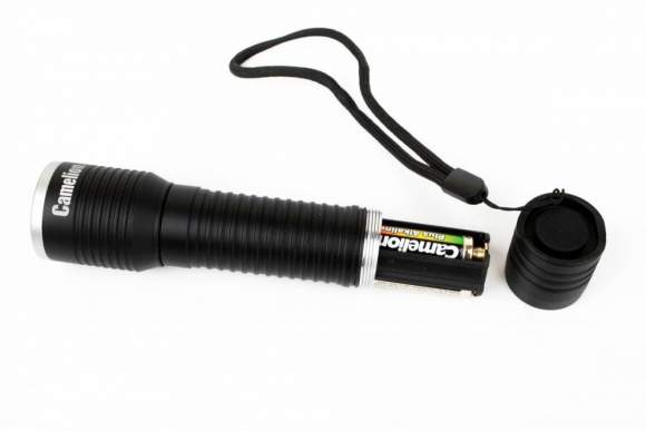 Ручной светодиодный фонарь на батарейках. Дистанция освещения 200 м. 3 режима работы. Camelion LED51517 (12917)