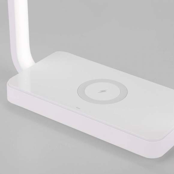 80502/1 белый белый Светодиодная настольная лампа с беспроводной зарядкой Eurosvet