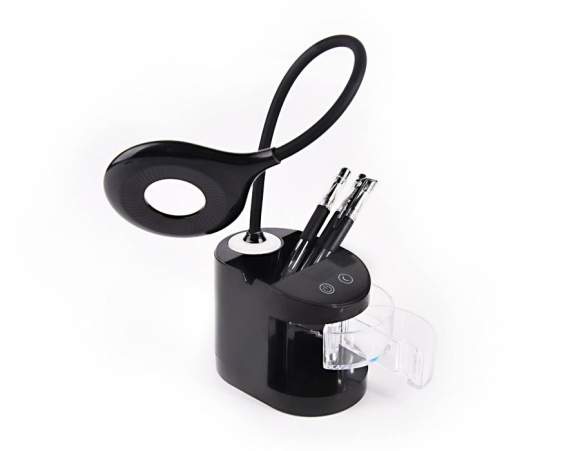 Настольная светодиодная лампа со встроенной аккумулятороной батареей и USB портом Ambrella light Desk DE562 Настольная светодиодная лампа со встроенной аккумулятороной батареей и USB портом Ambrella light Desk DE562