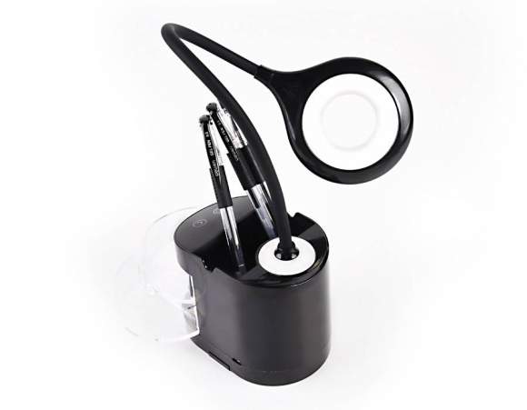 Настольная светодиодная лампа со встроенной аккумулятороной батареей и USB портом Ambrella light Desk DE562 Настольная светодиодная лампа со встроенной аккумулятороной батареей и USB портом Ambrella light Desk DE562