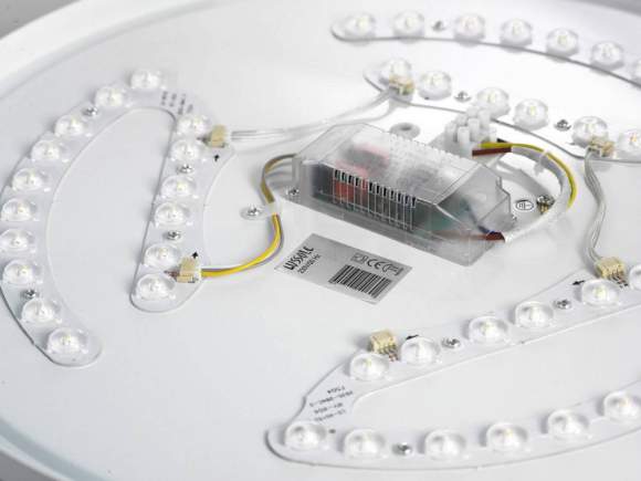 Люстра потолочная светодиодная с пультом ДУ Lussole Lgo Moonlight LSP-8315 Люстра потолочная светодиодная с пультом ДУ Lussole Lgo Moonlight LSP-8315