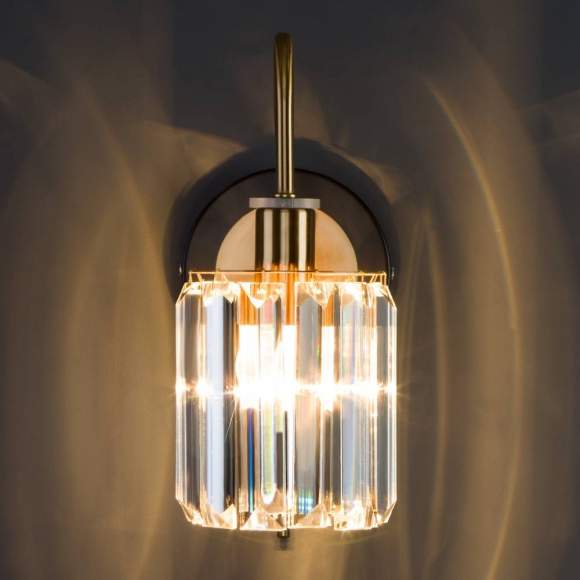 Бра Eurosvet Tenia 70090/1 черный Бра Eurosvet Tenia 70090/1 черный