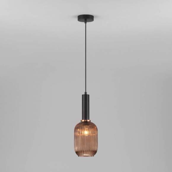 Подвесной светильник Евросвет Bravo 50181/1 янтарь a045115 Подвесной светильник Евросвет Bravo 50181/1 янтарь a045115