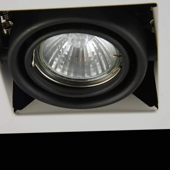 DL008-2-01-W Встраиваемый светильник Maytoni Metal