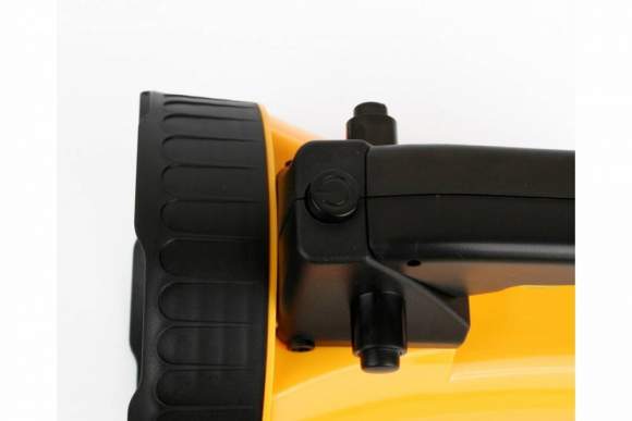 Ручной светодиодный прожекторный фонарь на аккумуляторе. Дистанция освещения - 30м. Camelion LED29315 (10469)