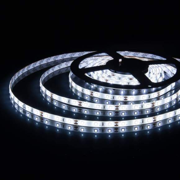 5м. Светодиодная лента холодного цвета 6500К 2835, 4,8W, 24V, 60LED/m, IP65 Elektrostandard (a052958)