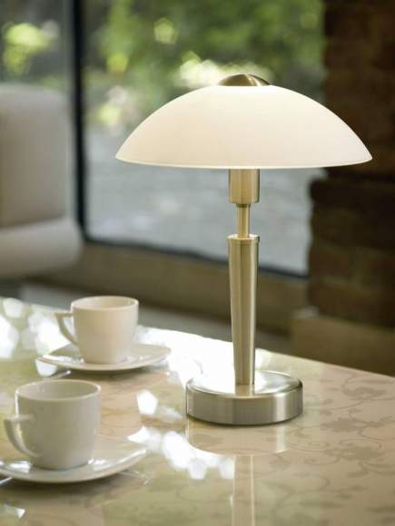 87254 Сенсорная настольная лампа Eglo Solo