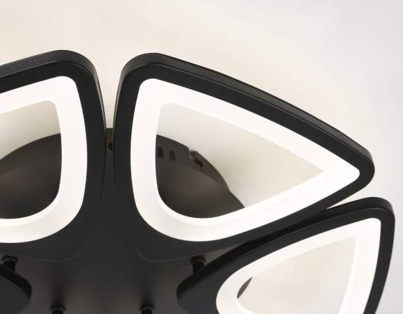 Потолочная диммируемая люстра с пультом ДУ Ambrella light Original FA4495